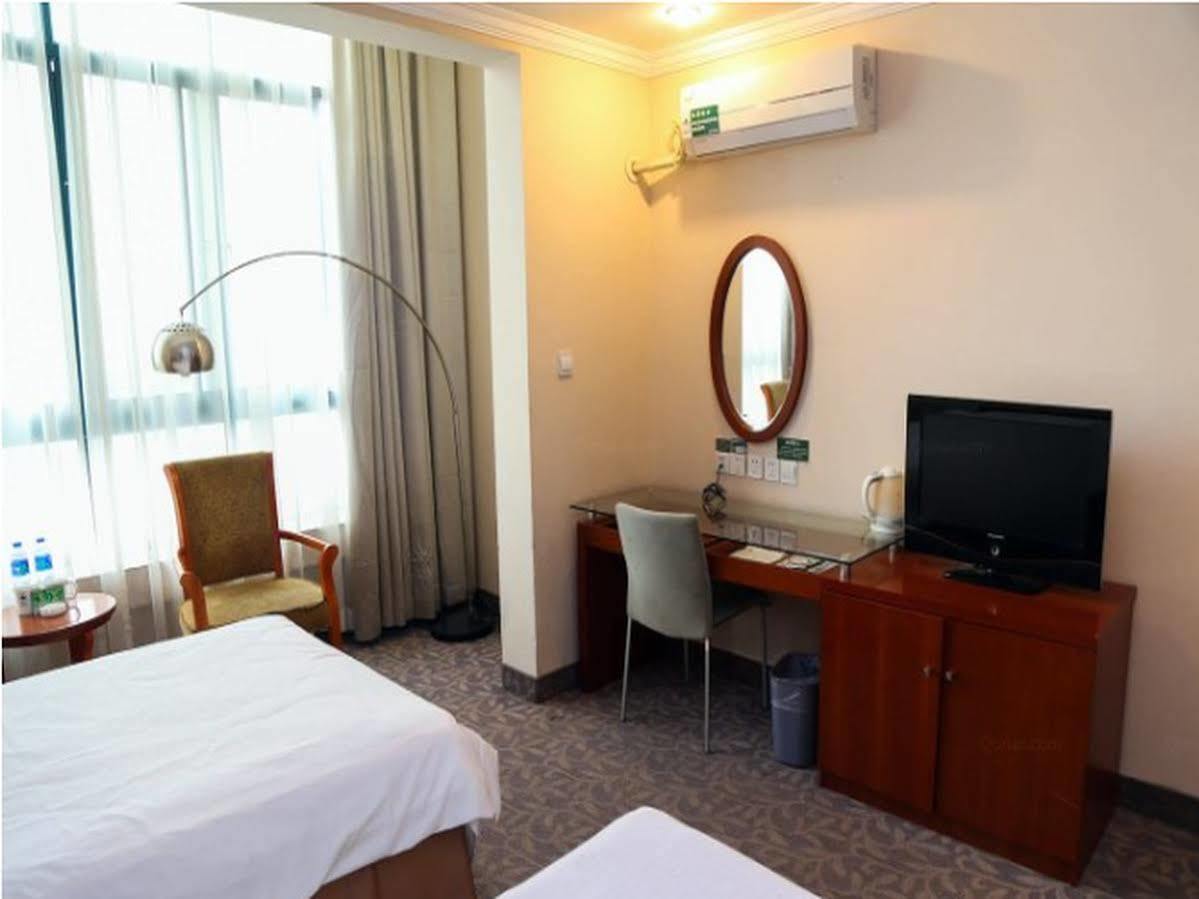 Greentree Inn Jiangsu Wuxi Hubin Business Street Business Hotel エクステリア 写真